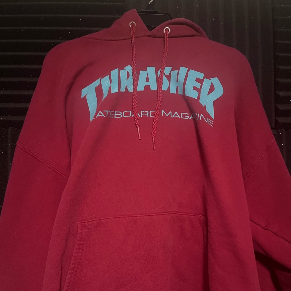 Thrasher hoodie size L red